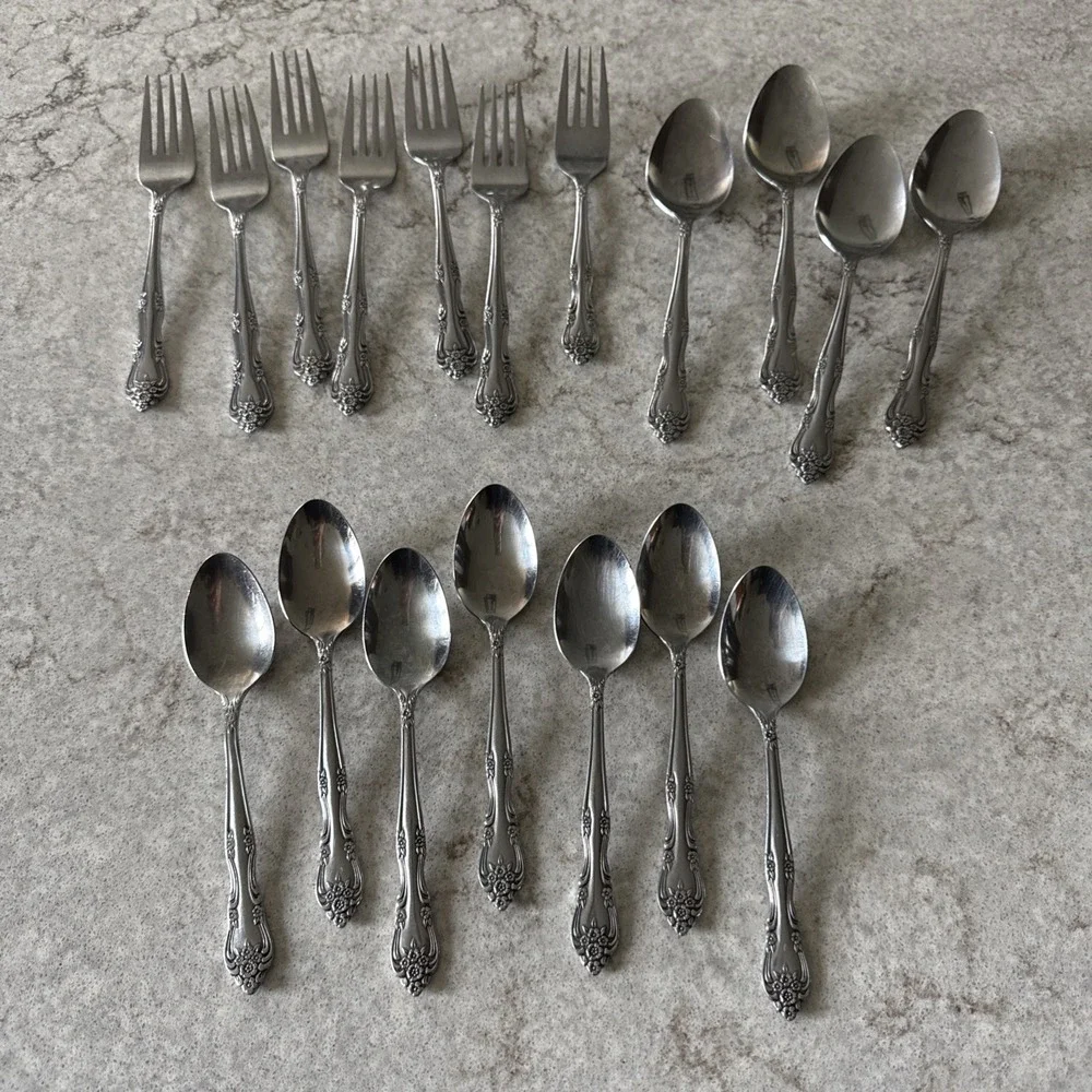 Vintage Roger's Stainless Flatware Mixed Set Of 18 Dream Rose Forks Spoons Read